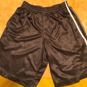 BOYS SHORTS - Russell Athletic